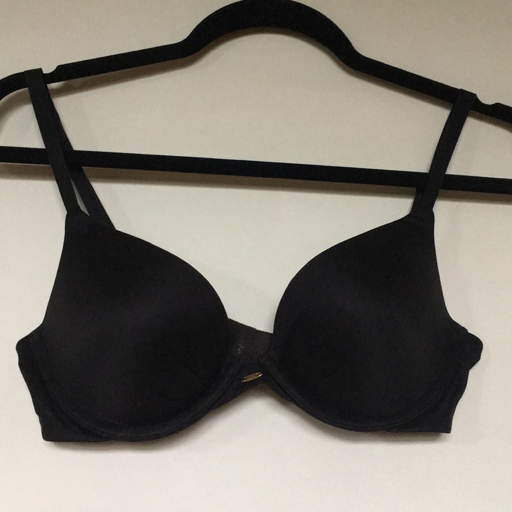 VS black push up bra